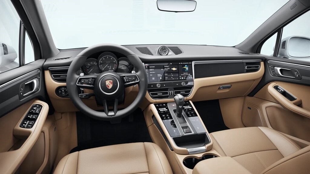 2026 Porsche Macan T photo 4