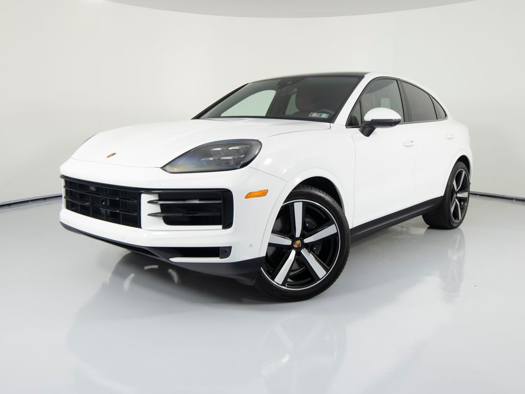 2025 Porsche Cayenne -'s photo