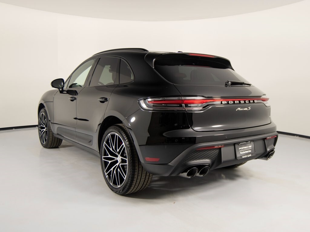2026 Porsche Macan S photo 3