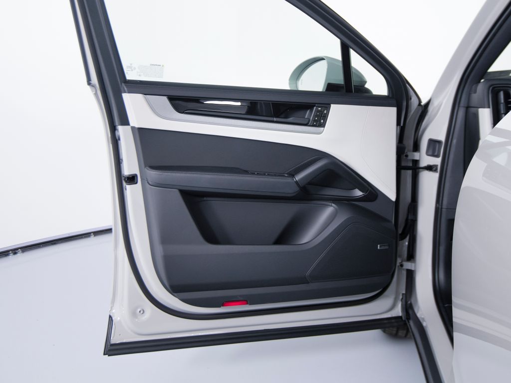 2026 Porsche Cayenne Coup S E-Hybrid - Photo 15