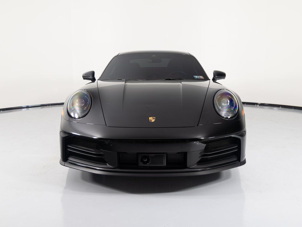 2025 Porsche 911 - Photo 10