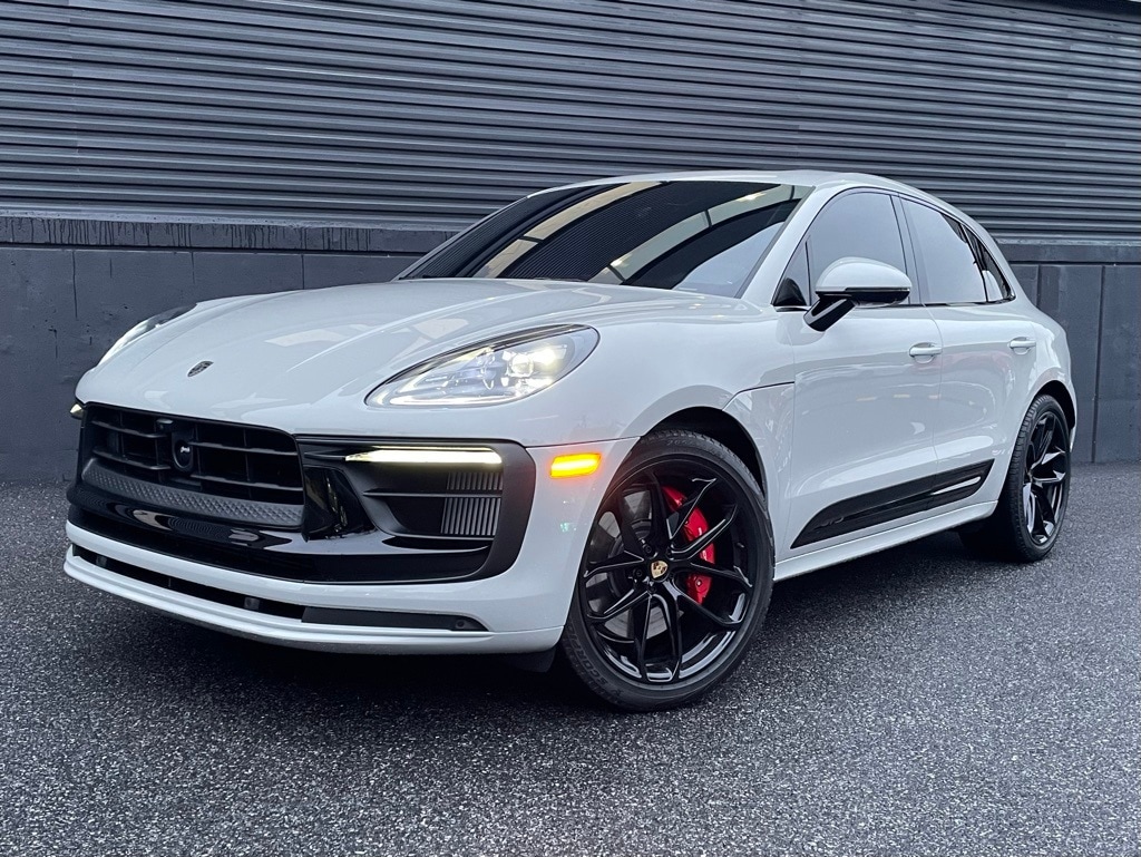 2026 Porsche Macan GTS's photo