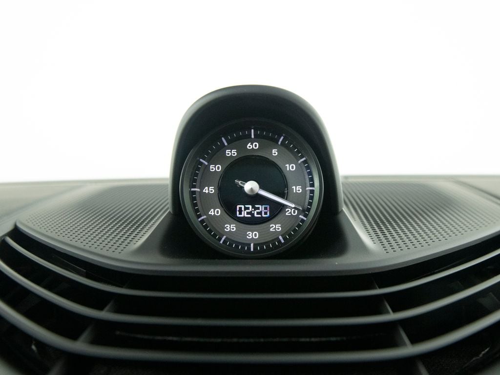 2026 Porsche Taycan Base - Photo 22