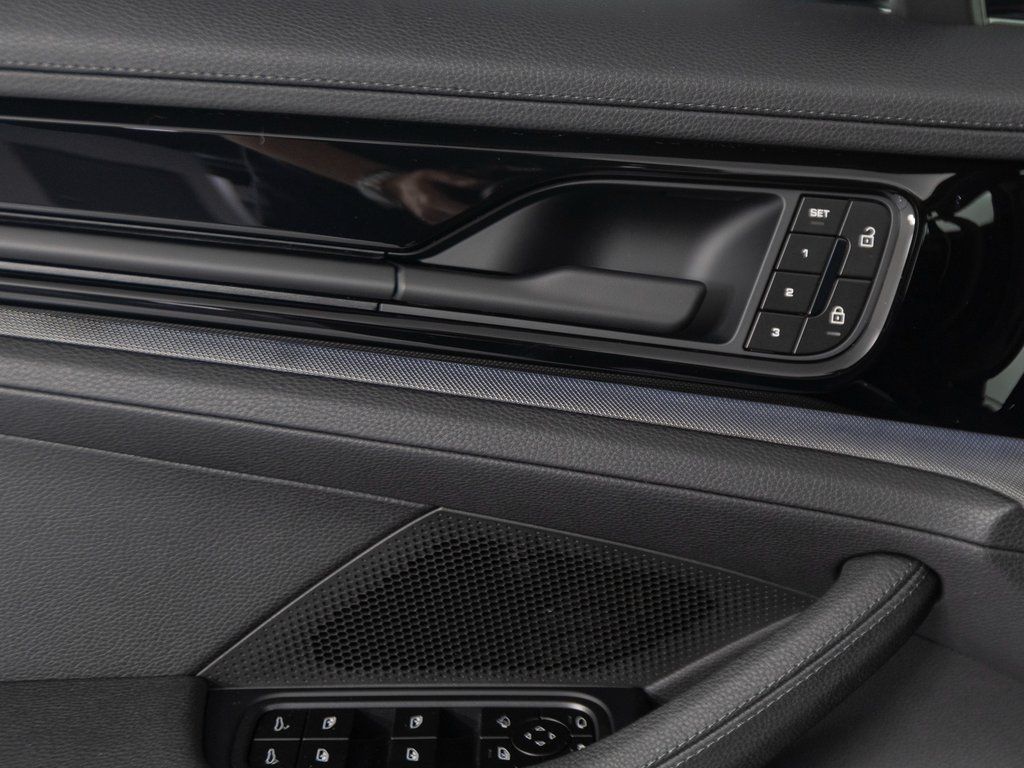 2026 Porsche Panamera Base - Photo 16