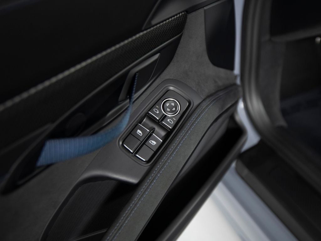 2024 Porsche 718 GT4 RS - Photo 18