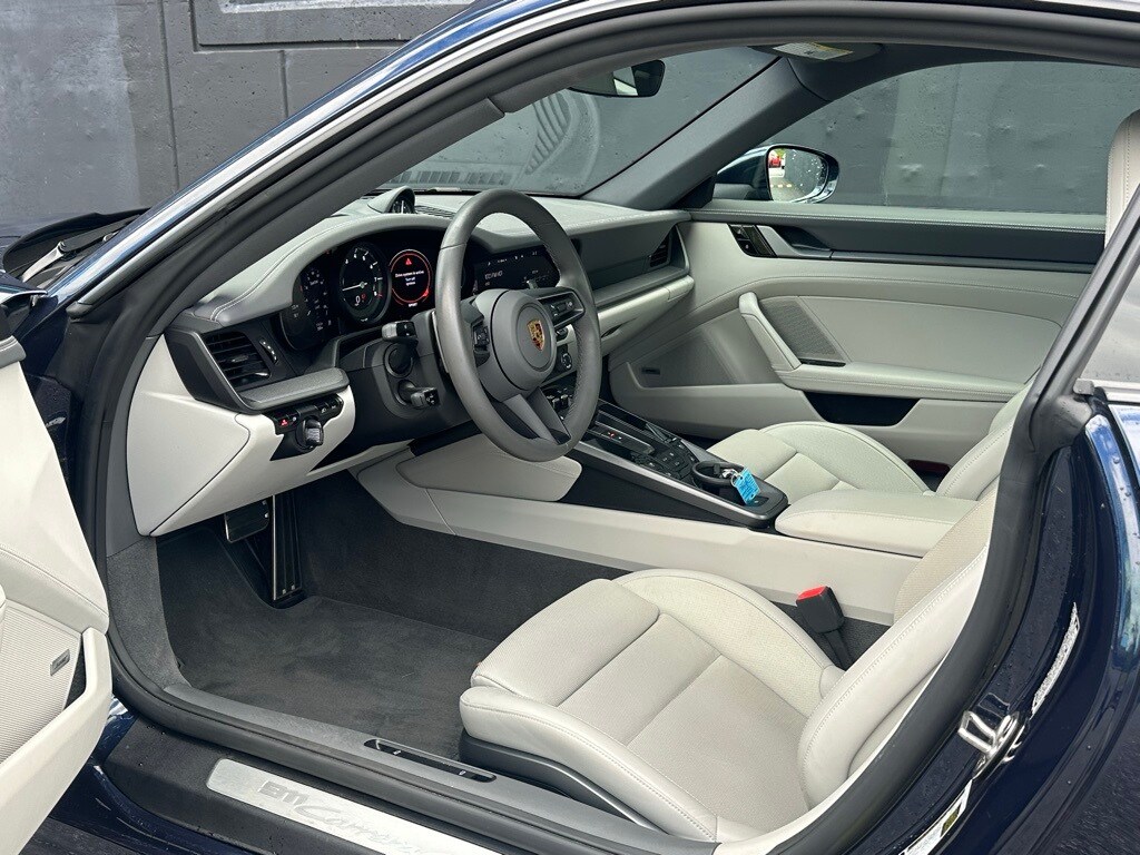 2021 Porsche 911 4S photo 3
