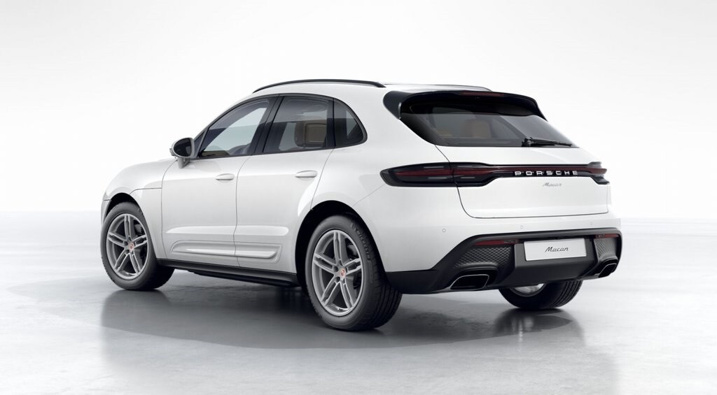 2026 Porsche Macan T photo 3