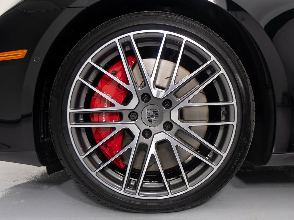 2026 Porsche Panamera Turbo E-Hybrid - Photo 12