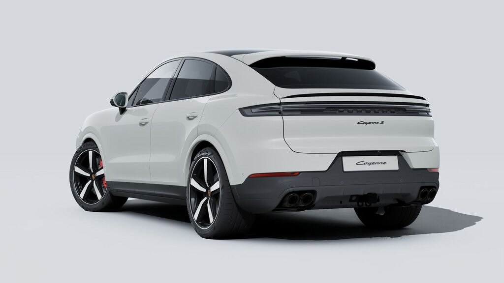 2026 Porsche Cayenne Coupe S photo 3