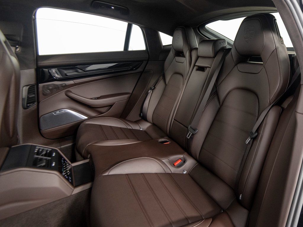 2026 Porsche Panamera Turbo E-Hybrid - Photo 34