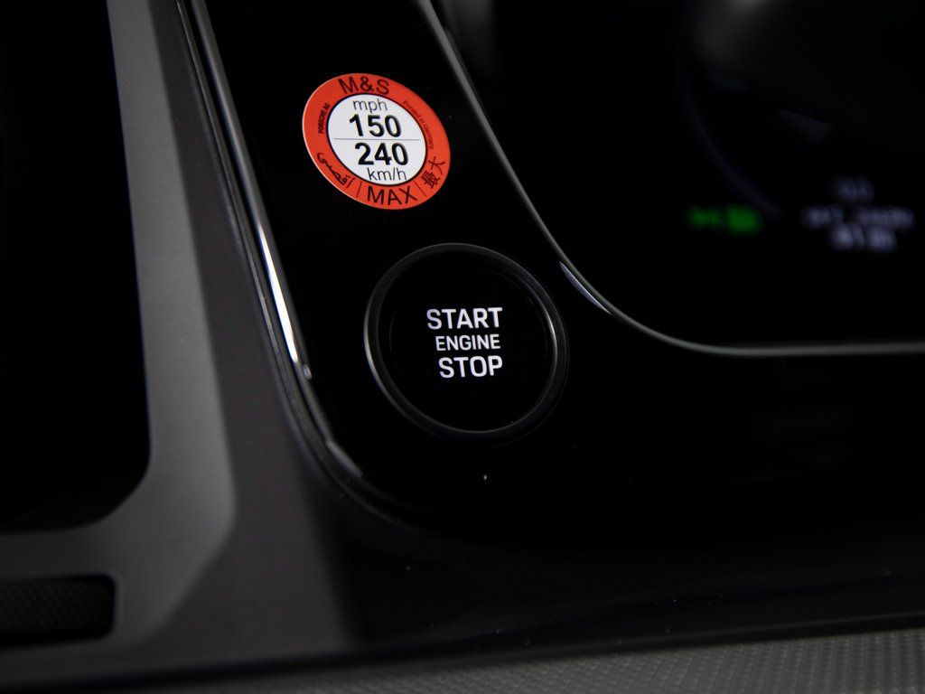 2026 Porsche Cayenne Coup E-Hybrid - Photo 19
