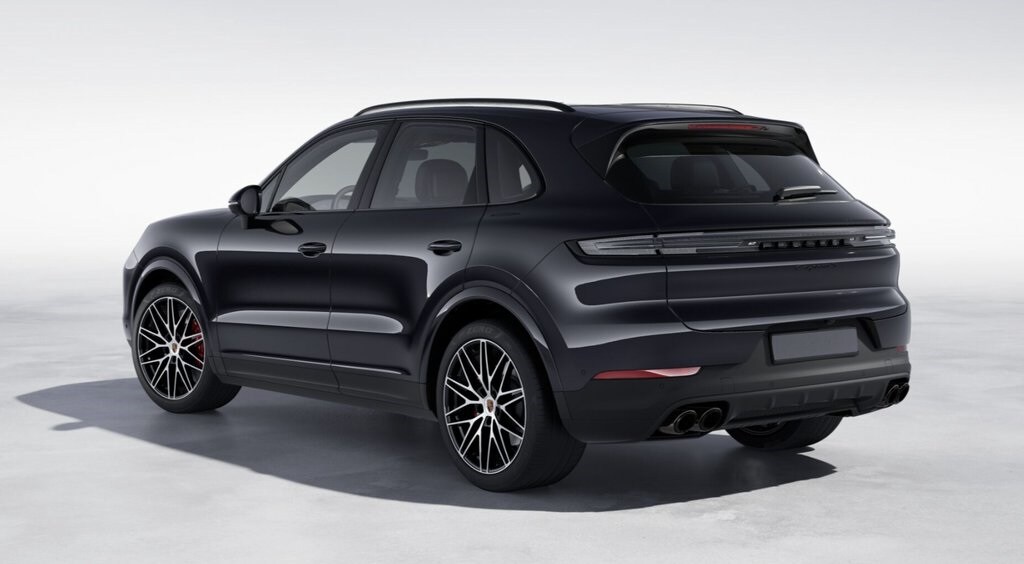2026 Porsche Cayenne S photo 3