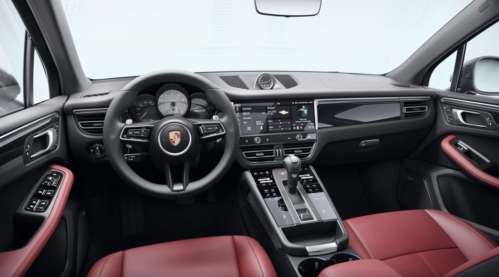 2025 Porsche Macan S photo 4