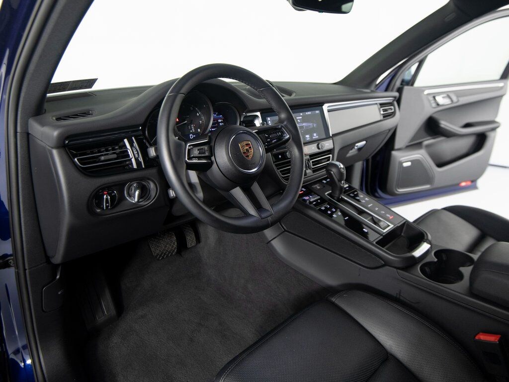 Used 2025 Porsche Macan SUV