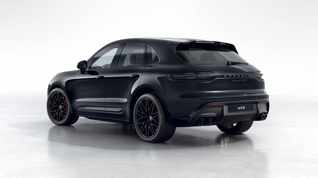 2026 Porsche Macan GTS photo 2