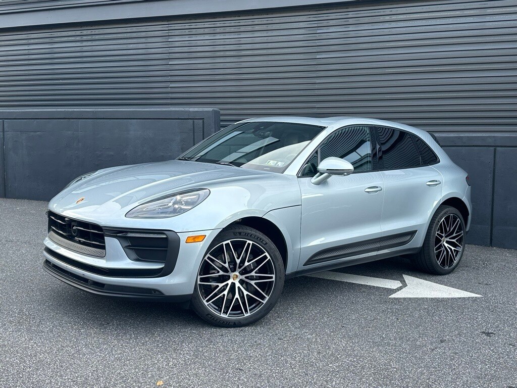 Certified 2025 Porsche Macan  SUV