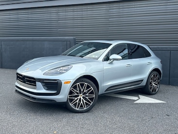 2025 Porsche Macan SUV