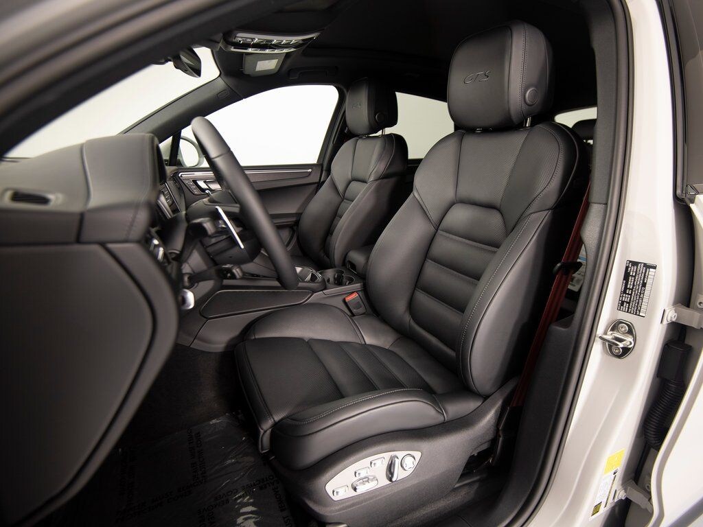 New 2026 Porsche Macan GTS SUV