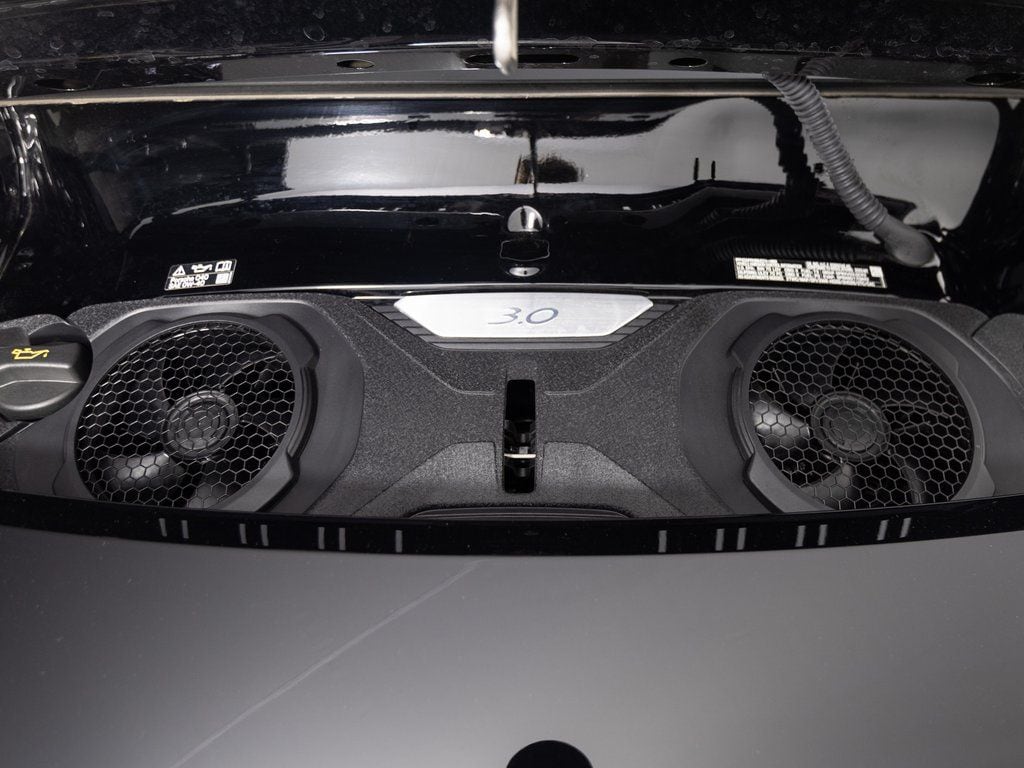 2025 Porsche 911 - Photo 38