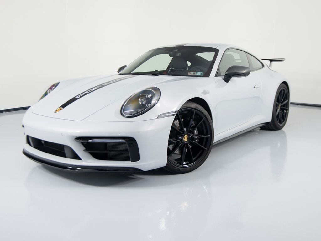 2024 Porsche 911 T's photo