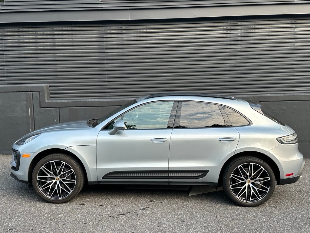 Certified 2022 Porsche Macan Base with VIN WP1AA2A52NLB03741 for sale in Newtown Square, PA