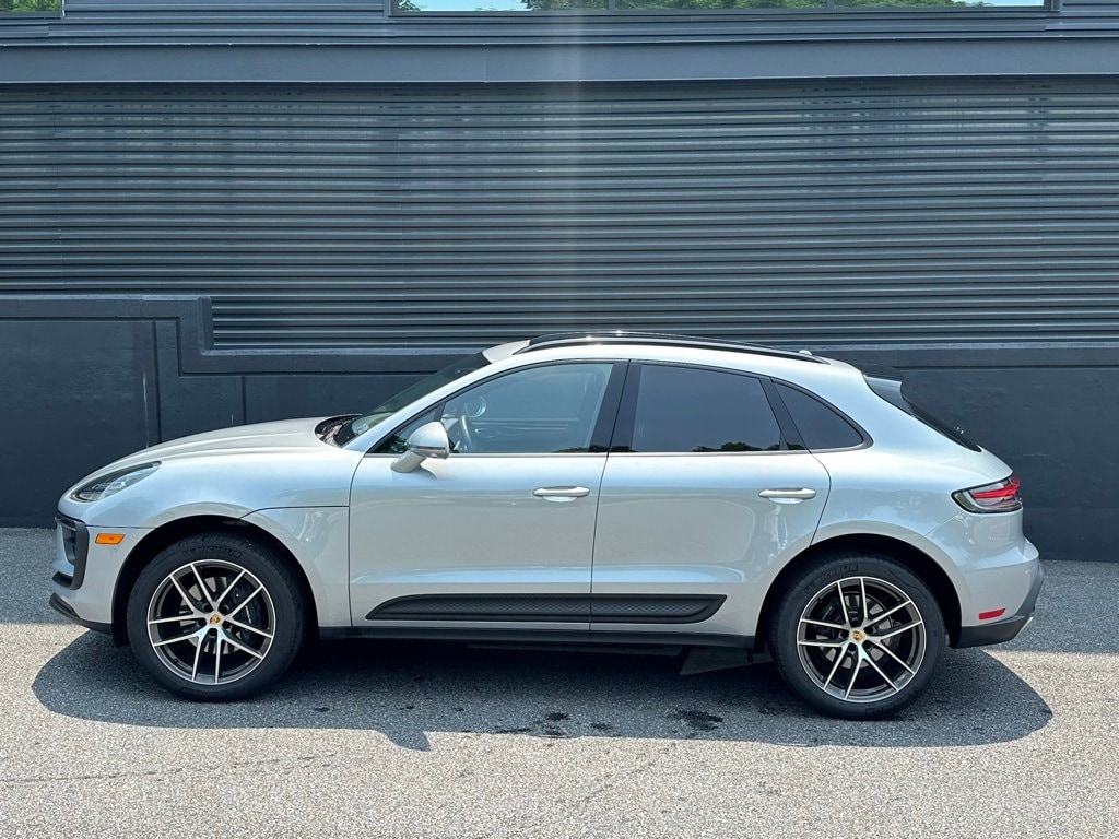 Certified 2025 Porsche Macan Base with VIN WP1AA2A52SLB02066 for sale in Newtown Square, PA