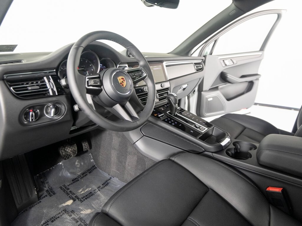 New 2026 Porsche Macan  SUV