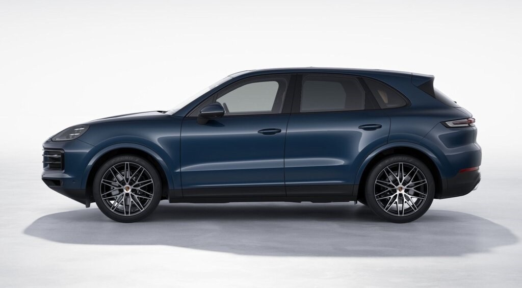 2026 Porsche Cayenne photo 2
