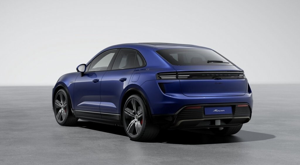 2025 Porsche Macan Electric Turbo photo 3