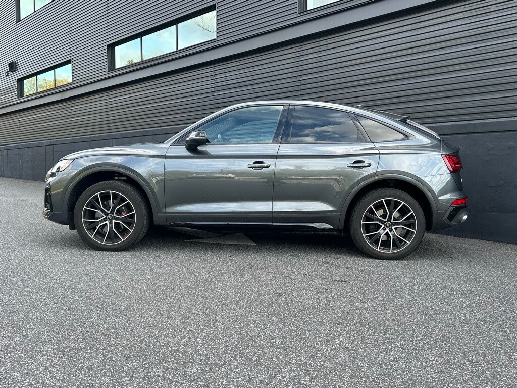 2023 Audi SQ5 Premium Plus photo 2