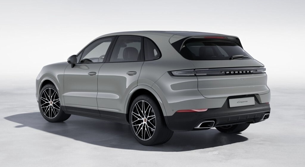 2026 Porsche Cayenne photo 3