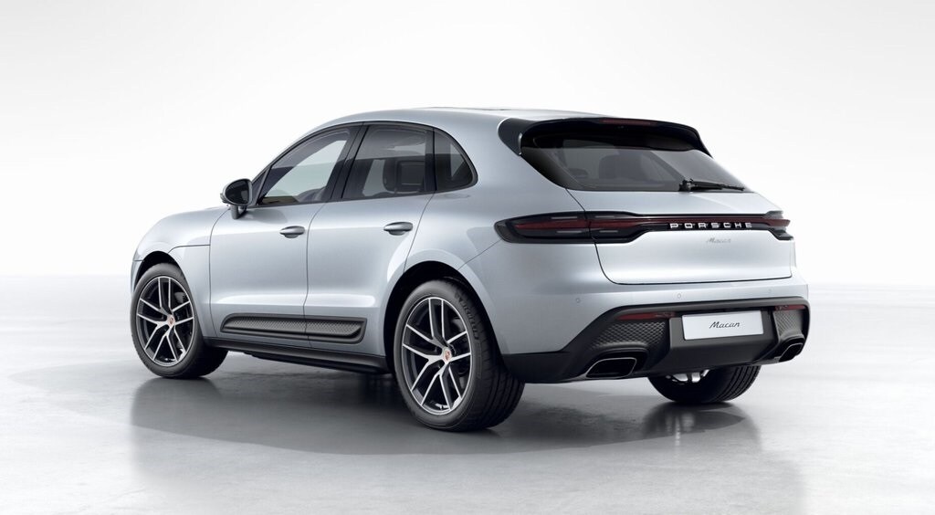2026 Porsche Macan T photo 3
