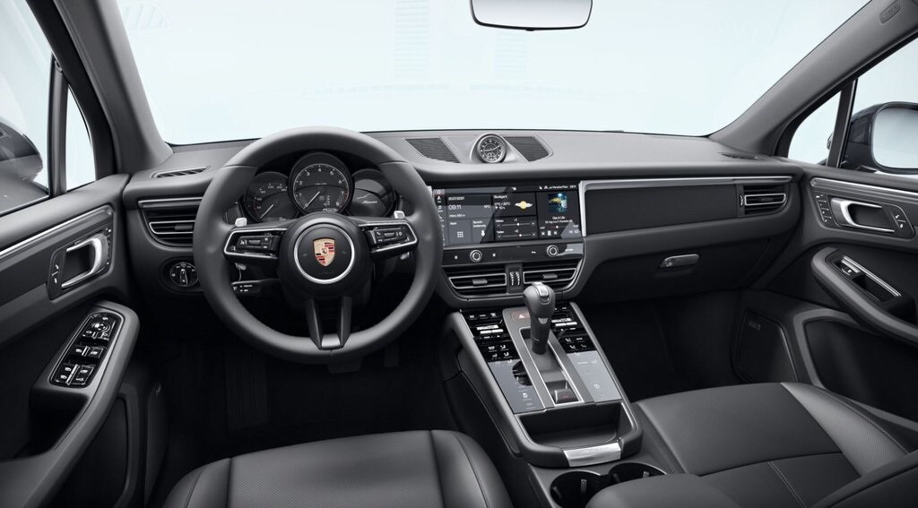 2026 Porsche Macan T photo 4
