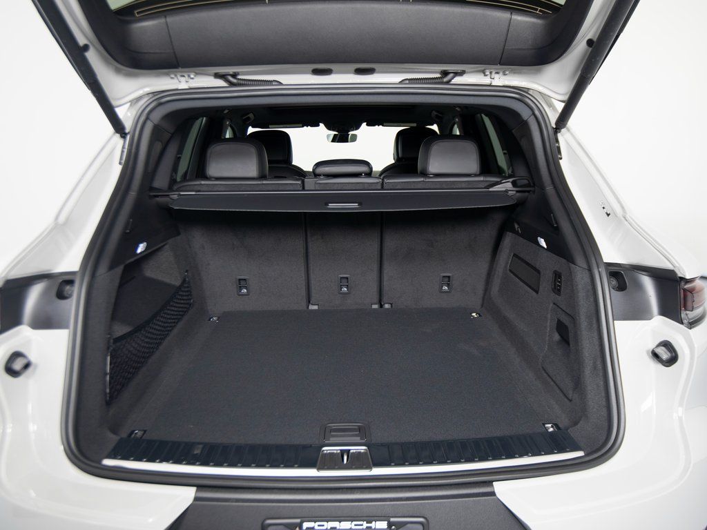 2026 Porsche Cayenne S - Photo 37