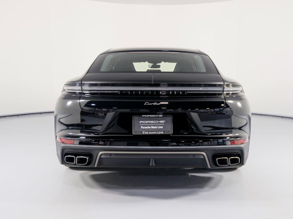 2026 Porsche Panamera Turbo E-Hybrid - Photo 7