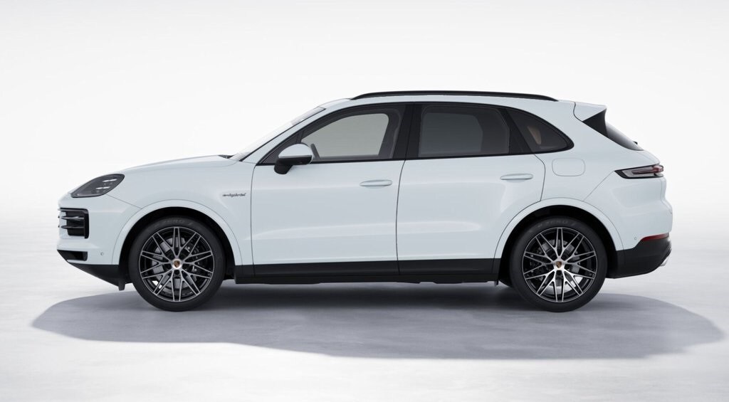 2026 Porsche Cayenne E-Hybrid photo 2