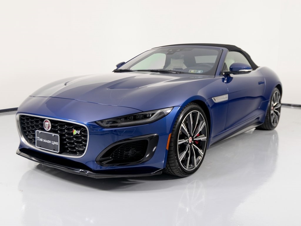 2021 Jaguar F-TYPE R's photo