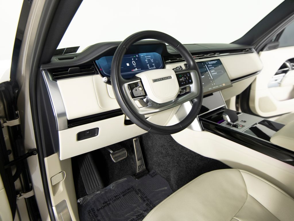 Used 2025 Land Rover Range Rover SE SUV