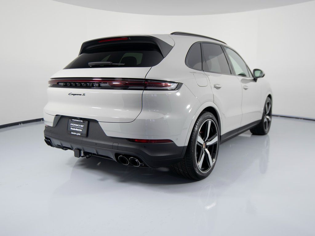 2026 Porsche Cayenne S - Photo 7