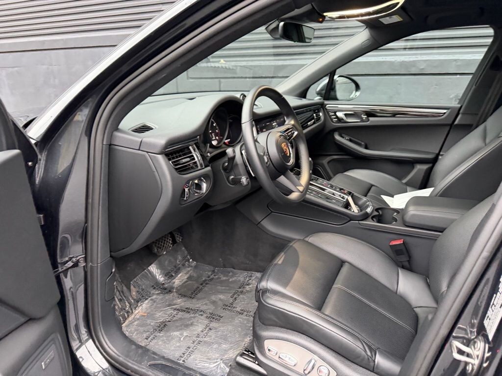 Certified 2025 Porsche Macan SUV