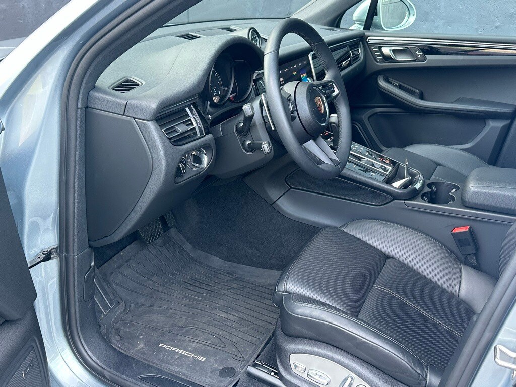 Certified 2025 Porsche Macan  SUV