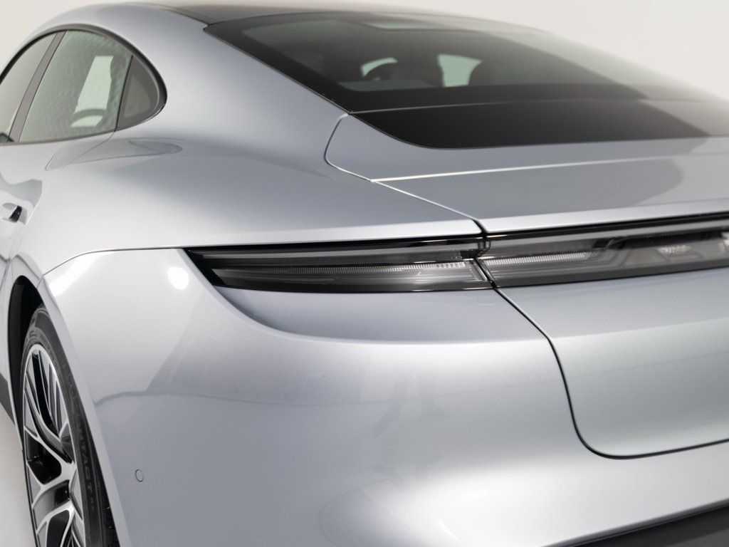 2026 Porsche Taycan Base - Photo 39