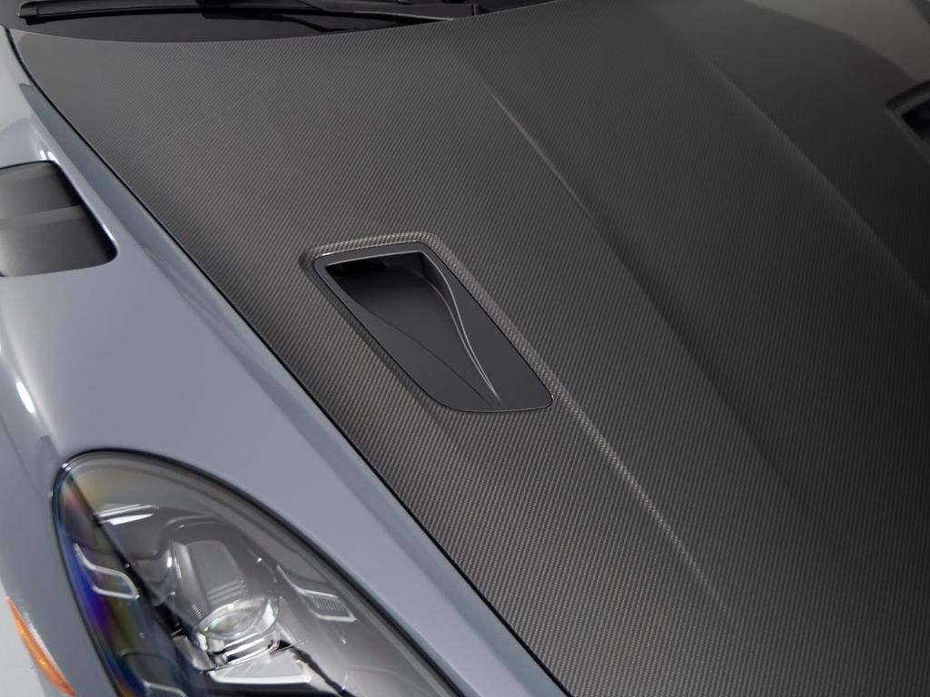 2024 Porsche 718 GT4 RS - Photo 38