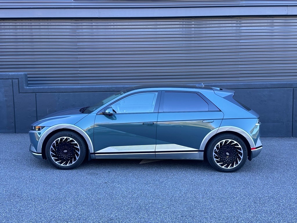 Used 2023 Hyundai IONIQ 5 Limited with VIN KM8KRDAF3PU163216 for sale in Newtown Square, PA