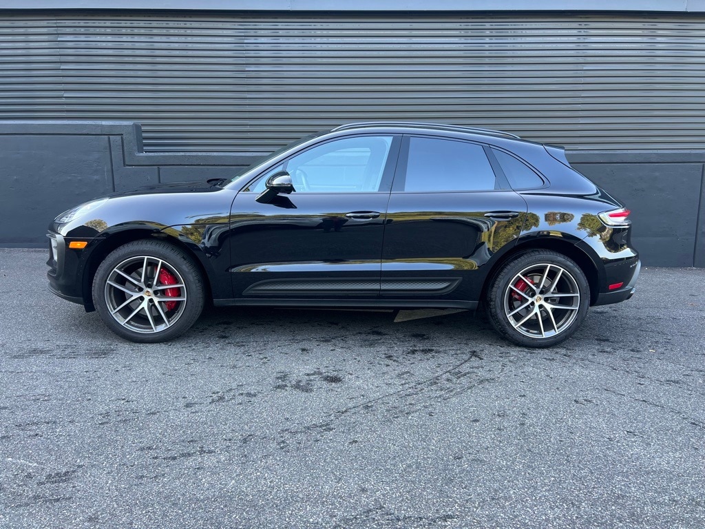 Used 2024 Porsche Macan S with VIN WP1AG2A58RLB35226 for sale in Newtown Square, PA