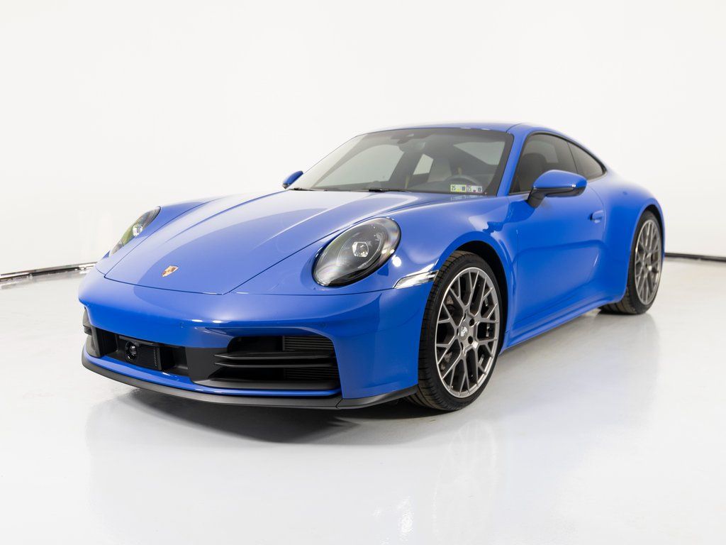 2025 Porsche 911 - Photo 6
