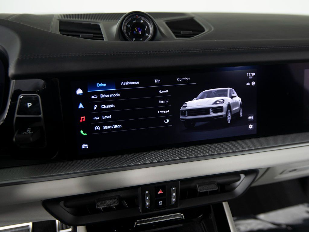 2026 Porsche Cayenne S - Photo 20