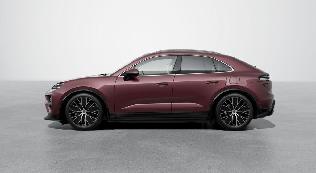 2025 Porsche Macan Electric Turbo photo 2