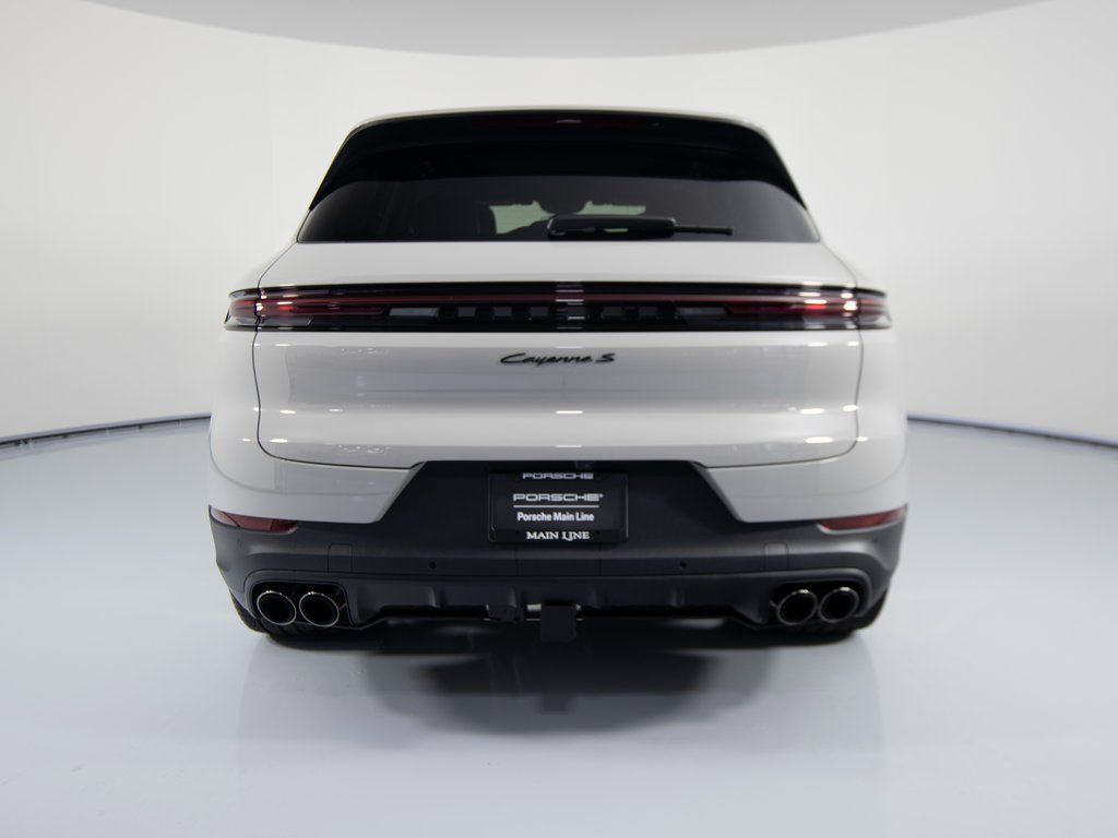 2026 Porsche Cayenne S - Photo 6