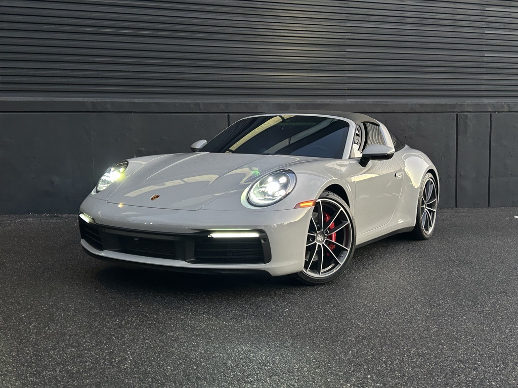 2022 Porsche 911 Carrera GTS's photo